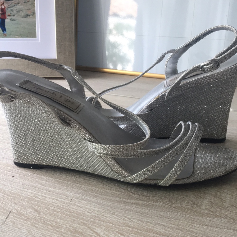 Worn once sparkly silver wedges